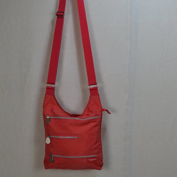 Baggallini  day to day crossbody bag  stylish design - Picture 1 of 11